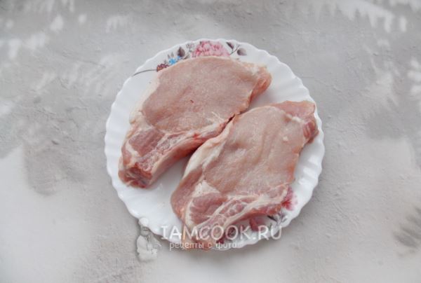 Свиная корейка в рукаве в духовке
